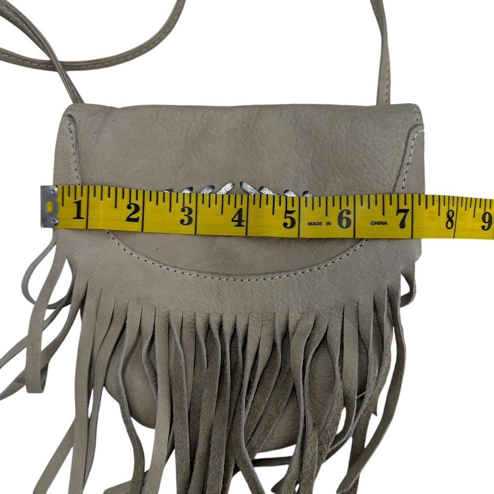 Cut N Paste Free People Small Beige Leather‎ Purse Bag With Fringe Crossbody - Picture 6 of 8